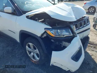 2018 Jeep Compass Latitude z VIN 3C4NJDBB9JT436746, wystawiony jako IAAI lot #41857850 z przebiegiem 126 610 mil mil oraz . Historia ofert i sprzedaży dostępna na DreamBid. Obrazek 17.