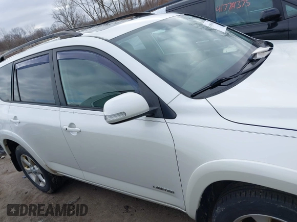 2010 Toyota RAV4 Ltd with VIN JTMDF4DV0A5022663, listed as a IAAI auction lot 41803613 with 225,368 mi miles. Bid and sale history available at carsss.com. Image 14.