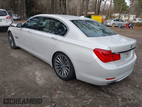 2011 BMW 7 Series 740Li with VIN WBAKB4C55BC574481, listed as a IAAI auction lot 41070506 with 105,021 mi miles and . Bid and sale history available at carsss.com. Image 3.