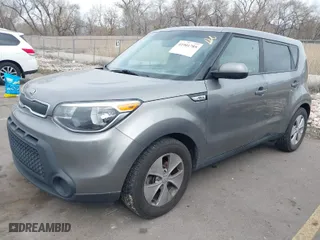 2016 Kia Soul with VIN KNDJN2A20G7387619, listed as a IAAI auction lot 41901785 with 142,114 mi miles. Bid and sale history available at carsss.com. Image 2.