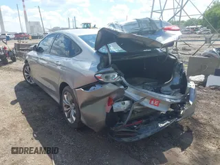 2015 Chrysler 200 S с VIN 1C3CCCBB5FN696911, выставлен на аукционе IAAI как лот 42394373 с пробегом 142 101 миль миль и . История ставок и продаж доступна на DreamBid. Изображение 3.