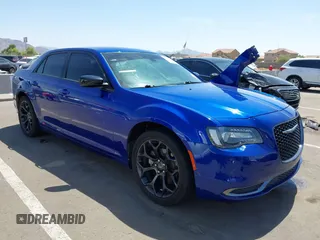 2019 Chrysler 300 Touring z VIN 2C3CCAAG8KH740761, wystawiony jako IAAI lot #42489341 z przebiegiem 36 840 mil mil oraz . Historia ofert i sprzedaży dostępna na DreamBid. Obrazek 1.