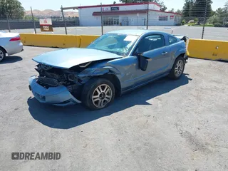 2007 Ford Mustang GT Deluxe с VIN 1ZVHT82HX75305060, выставлен на аукционе IAAI как лот 39574196 с пробегом 90 294 миль миль и . История ставок и продаж доступна на DreamBid. Изображение 2.