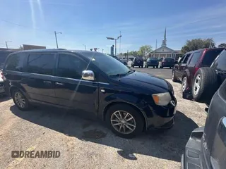 2014 Dodge Grand Caravan SXT with VIN 2C4RDGCG1ER308403, listed as a Copart auction lot 47603045 with 131,847 mi miles and Clean Title. Bid and sale history available at DreamBid. Image 1.