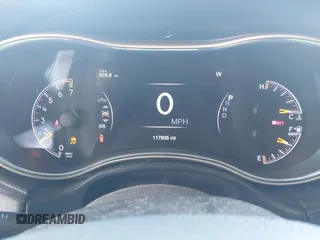 2017 Jeep Grand Cherokee Limited with VIN 1C4RJEBG0HC934116, listed as a IAAI auction lot 41633397 with 117,935 mi miles. Bid and sale history available at carsss.com. Image 7.