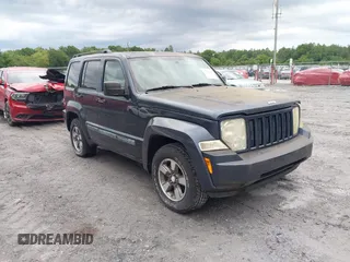 2008 Jeep Liberty Sport z VIN 1J8GN28K78W230816, wystawiony jako IAAI lot #42386840 z przebiegiem 113 004 mil mil oraz . Historia ofert i sprzedaży dostępna na DreamBid. Obrazek 1.