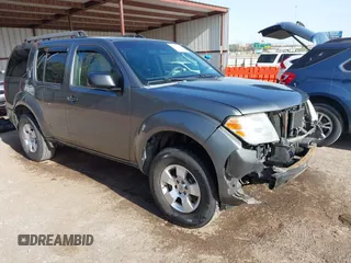2009 Nissan Pathfinder LE z VIN 5N1AR18U99C614673, wystawiony jako IAAI lot #41853684 z przebiegiem 121 028 mil mil oraz . Historia ofert i sprzedaży dostępna na DreamBid. Obrazek 1.