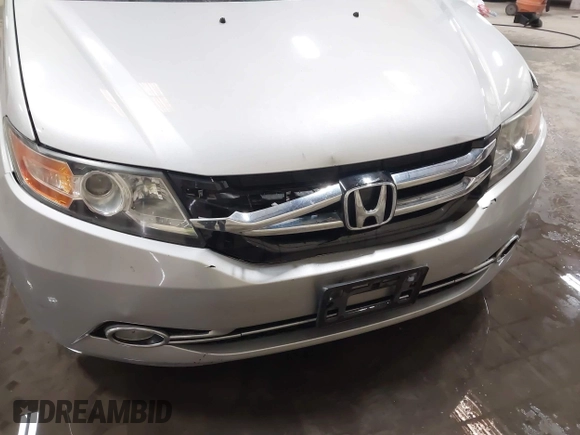 2015 Honda Odyssey EX-L with VIN 5FNRL5H66FB028822, listed as a IAAI auction lot 42067242 with 122,354 mi miles and . Bid and sale history available at carsss.com. Image 6.