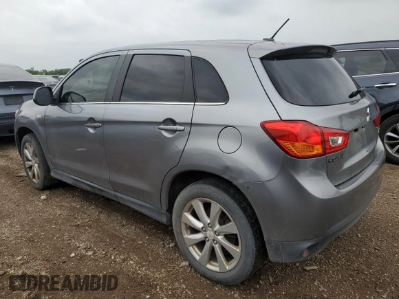 2015 Mitsubishi Outlander SE with VIN 4A4AP4AU7FE011347, listed as a Copart auction lot 61540855 with 161,791 mi miles and Clean title. Bid and sale history available at DreamBid. Image 2.