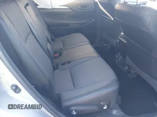 2017 Toyota Highlander LE with VIN 5TDBZRFH5HS482117, listed as a IAAI auction lot 41274836 with 83,903 mi miles and . Bid and sale history available at DreamBid. Image 8.
