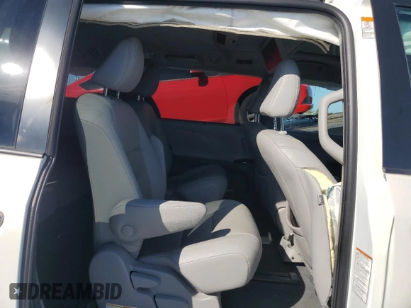 2020 Toyota Sienna XLE with VIN 5TDDZ3DC8LS244302, listed as a Copart auction lot 47581475 with 72,956 mi miles and Non Repairable. Bid and sale history available at carsss.com. Image 12.