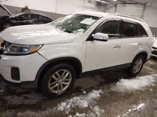 2015 Kia Sorento LX with VIN 5XYKT4A79FG585120, listed as a IAAI auction lot 41533779 with 127,337 mi miles. Bid and sale history available at carsss.com. Image 17.