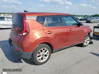 2021 Kia Soul LX with VIN KNDJ23AU6M7769990, listed as a Copart auction lot 53345575 with 80,937 mi miles and Salvage Title. Bid and sale history available at carsss.com. Image 3.