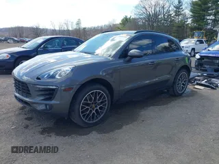 2018 Porsche Macan with VIN WP1AA2A52JLB11042, listed as a IAAI auction lot 41899303 with 86,179 mi miles. Bid and sale history available at carsss.com. Image 22.