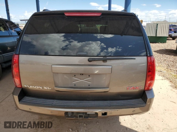 2013 GMC Yukon XL SLT with VIN 1GKS1KE09DR305240, listed as a Copart auction lot 53143565 with 210,872 mi miles and Salvage Title. Bid and sale history available at DreamBid. Image 6.