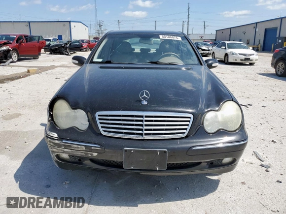 2003 Mercedes-Benz C 240 with VIN WDBRF61JX3F375295, listed as a Copart auction lot 60106075 with 153,767 mi miles and Salvage title. Bid and sale history available at DreamBid. Image 5.