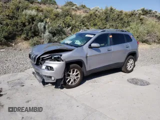 2018 Jeep Cherokee Latitude z VIN 1C4PJMCBXJD564118, wystawiony jako Copart lot #59978295 z przebiegiem 115 815 mil mil oraz Szkoda całkowita • Salvage title. Historia ofert i sprzedaży dostępna na DreamBid. Obrazek 1.