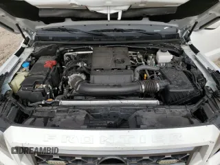 2024 Nissan Frontier SV z VIN 1N6ED1EJ1RN604459, wystawiony jako Copart lot #53824575 z przebiegiem 19 052 mil mil oraz Szkoda całkowita • Salvage title. Historia ofert i sprzedaży dostępna na DreamBid. Obrazek 11.