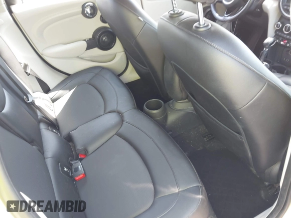 2015 MINI Hardtop 4 Door with VIN WMWXS5C53FT832742, listed as a IAAI auction lot 42059417 with 114,671 mi miles and . Bid and sale history available at DreamBid. Image 8.