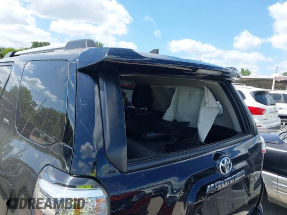 2021 Toyota 4Runner SR5 с VIN JTEEU5JR0M5230906, выставлен на аукционе IAAI как лот 42000905 с пробегом 249 010 миль миль и . История ставок и продаж доступна на DreamBid. Изображение 6.