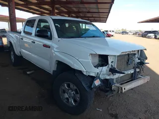 2015 Toyota Tacoma with VIN 3TMMU4FN0FM084956, listed as a IAAI auction lot 42184249 with 116,576 mi miles and . Bid and sale history available at DreamBid. Image 1.
