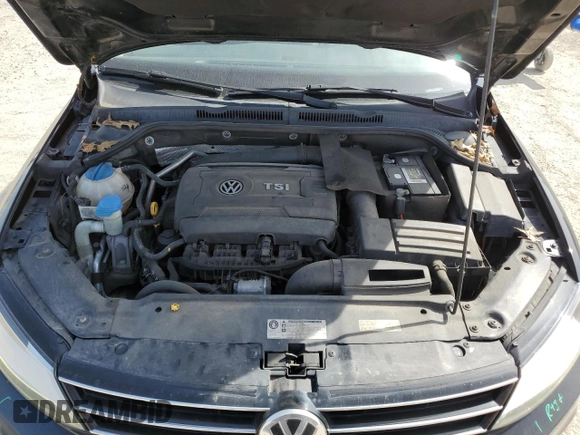 2017 Volkswagen Jetta SEL z VIN 3VWL17AJ4HM263303, wystawiony jako Copart lot #54363545 z przebiegiem 103 597 mil mil oraz Szkoda całkowita • Salvage title. Historia ofert i sprzedaży dostępna na DreamBid. Obrazek 11.