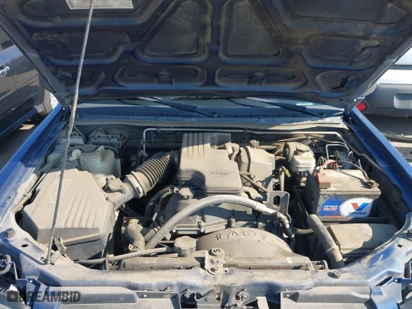 2005 Chevrolet Colorado Z85 with VIN 1GCCS198558171180, listed as a IAAI auction lot 41901705 with 131,219 mi miles. Bid and sale history available at carsss.com. Image 10.