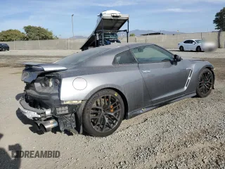2017 Nissan GT-R Premium z VIN JN1AR5EF0HM820283, wystawiony jako Copart lot #80291674 z przebiegiem 98 489 mil mil oraz Szkoda całkowita • Salvage title. Historia ofert i sprzedaży dostępna na DreamBid. Obrazek 3.