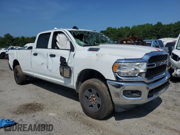 2024 Ram 2500 Tradesman with VIN 3C6UR5HJ5RG124704, listed as a Copart auction lot 59898785 with Not provided miles and Clean title. Bid and sale history available at DreamBid. Image 4.