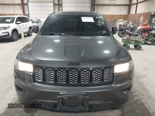 2017 Jeep Grand Cherokee Laredo with VIN 1C4RJFAG8HC910038, listed as a IAAI auction lot 41928179 with 76,862 mi miles. Bid and sale history available at carsss.com. Image 12.