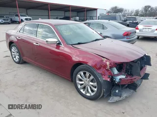 2019 Chrysler 300 Limited with VIN 2C3CCAKG4KH586497, listed as a IAAI auction lot 41511850 with 55,479 mi miles. Bid and sale history available at carsss.com. Image 1.