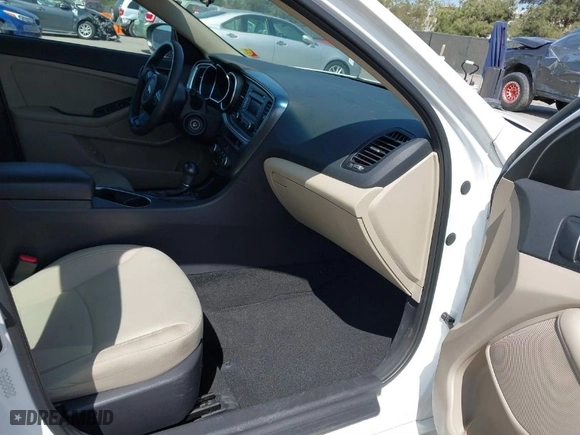 2015 Kia Optima LX with VIN KNAGM4A76F5597167, listed as a IAAI auction lot 41896660 with 82,939 mi miles. Bid and sale history available at carsss.com. Image 5.