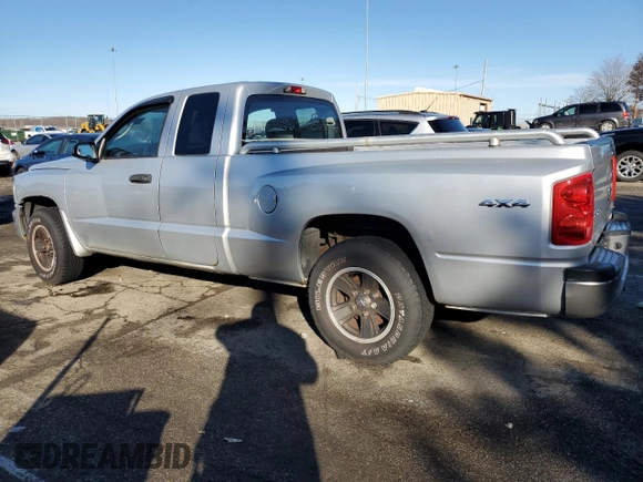 2008 Dodge Dakota with VIN 1D7HW32K28S567124, listed as a Copart auction lot 85261464 with 67,811 mi miles and Clean title. Bid and sale history available at DreamBid. Image 2.