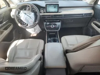 2021 Lincoln Corsair Standard z VIN 5LMCJ1C99MUL27188, wystawiony jako Copart lot #44850015 z przebiegiem 55 447 mil mil oraz Szkoda całkowita • Salvage title. Historia ofert i sprzedaży dostępna na DreamBid. Obrazek 8.