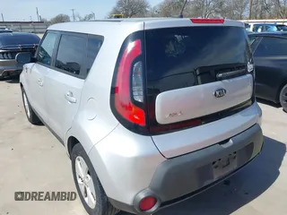2014 Kia Soul with VIN KNDJN2A22E7738768, listed as a IAAI auction lot 41728768 with 70,013 mi miles. Bid and sale history available at carsss.com. Image 3.