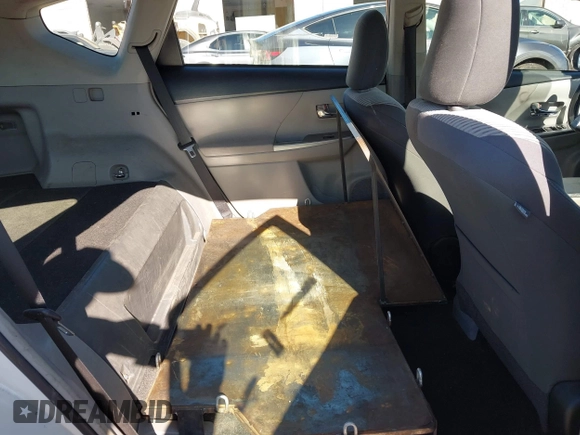 2017 Toyota Prius v Two with VIN JTDZN3EU4HJ066269, listed as a IAAI auction lot 41648895 with 130,727 mi miles. Bid and sale history available at carsss.com. Image 8.