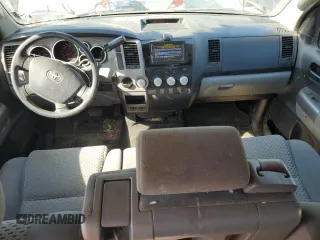 2013 Toyota Tundra z VIN 5TFRM5F14DX055167, wystawiony jako Copart lot #53405225 z przebiegiem 207 290 mil mil oraz Szkoda całkowita • Salvage title. Historia ofert i sprzedaży dostępna na DreamBid. Obrazek 8.