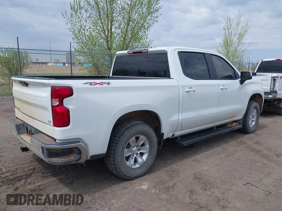 2020 Chevrolet Silverado 1500 LT with VIN 1GCUYDED4LZ137214, listed as a IAAI auction lot 42172170 with 110,082 mi miles and . Bid and sale history available at DreamBid. Image 4.