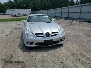 2007 Mercedes-Benz SLK 350 z VIN WDBWK56F27F169391, wystawiony jako Copart lot #60407435 z przebiegiem 193 077 mil mil oraz Szkoda całkowita • Salvage title. Historia ofert i sprzedaży dostępna na DreamBid. Obrazek 13.
