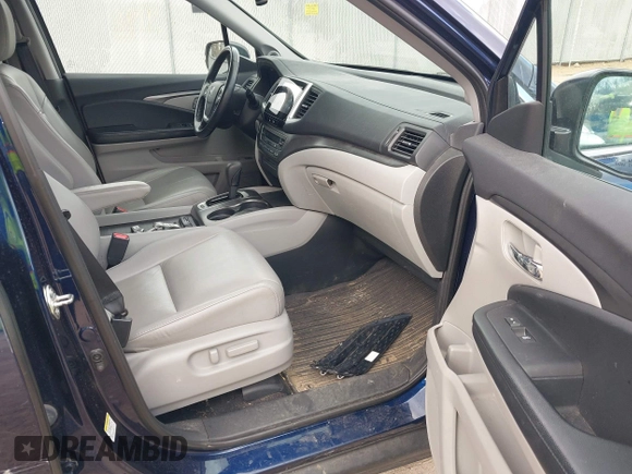 2016 Honda Pilot EX-L with VIN 5FNYF6H51GB057484, listed as a IAAI auction lot 42021196 with 109,470 mi miles. Bid and sale history available at carsss.com. Image 5.