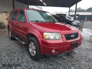 2006 Ford Escape Limited with VIN 1FMYU04196KA06866, listed as a IAAI auction lot 41766409 with 227,162 mi miles. Bid and sale history available at carsss.com. Image 1.