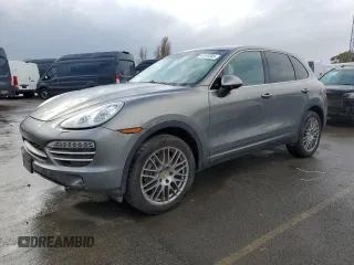 2014 Porsche Cayenne with VIN WP1AA2A25ELA97472, listed as a Copart auction lot 43720385 with 180,508 mi miles and Clean Title. Bid and sale history available at DreamBid. Image 1.