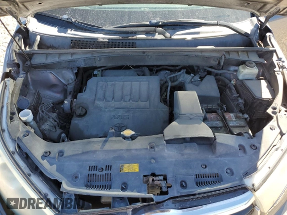 2015 Toyota Highlander LE Plus z VIN 5TDZKRFH4FS051610, wystawiony jako Copart lot #53880115 z przebiegiem 138 014 mil mil oraz Szkoda całkowita • Salvage title. Historia ofert i sprzedaży dostępna na DreamBid. Obrazek 12.