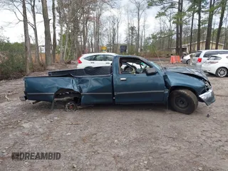1995 Toyota T100 z VIN JT4VD11E8S0006805, wystawiony jako IAAI lot #41867368 z przebiegiem 261 130 mil mil oraz . Historia ofert i sprzedaży dostępna na DreamBid. Obrazek 14.