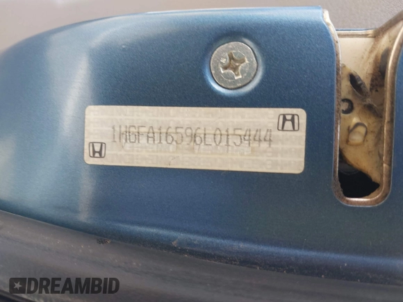 2006 Honda Civic LX z VIN 1HGFA16596L015444, wystawiony jako IAAI lot #41954653 z przebiegiem 317 779 mil mil oraz . Historia ofert i sprzedaży dostępna na DreamBid. Obrazek 9.