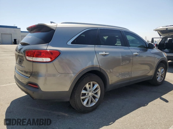 2016 Kia Sorento LX with VIN 5XYPG4A38GG159007, listed as a Copart auction lot 56145925 with 158,952 mi miles and Clean Title. Bid and sale history available at DreamBid. Image 3.