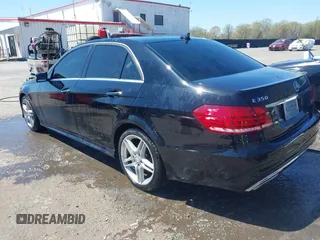 2014 Mercedes-Benz E 350 Sport z VIN WDDHF5KB0EA894960, wystawiony jako IAAI lot #41962833 z przebiegiem 157 672 mil mil oraz . Historia ofert i sprzedaży dostępna na DreamBid. Obrazek 3.