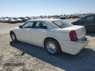 2008 Chrysler 300 LX with VIN 2C3KA43R58H223170, listed as a Copart auction lot 73572364 with 80,725 mi miles and Salvage Title. Bid and sale history available at carsss.com. Image 2.