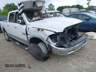 2017 Ram 1500 Laramie z VIN 1C6RR6NTXHS744604, wystawiony jako IAAI lot #42188107 z przebiegiem 234 088 mil mil oraz . Historia ofert i sprzedaży dostępna na DreamBid. Obrazek 1.