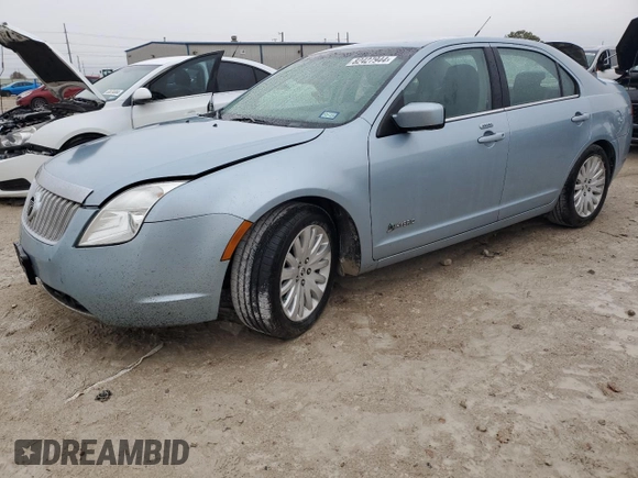 2010 Mercury Milan Hybrid with VIN 3MEDM0L31AR652976, listed as a Copart auction lot 82427944 with 115,014 mi miles and Salvage Title. Bid and sale history available at carsss.com. Image 1.